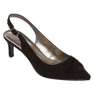 2/$9 Worthingon Black 9M Slingback Heels
